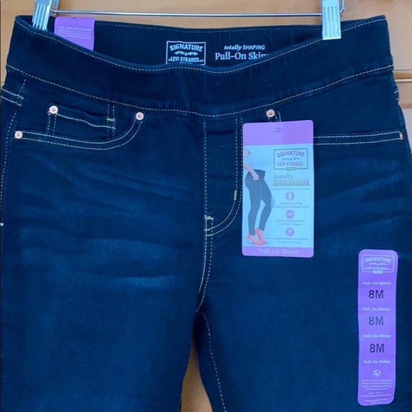 Jeans - Picture 3 of 4